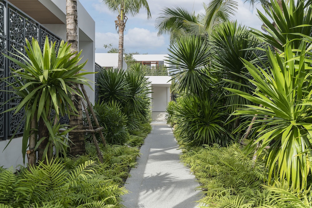 Melia Phuket Mai Khao 64/66