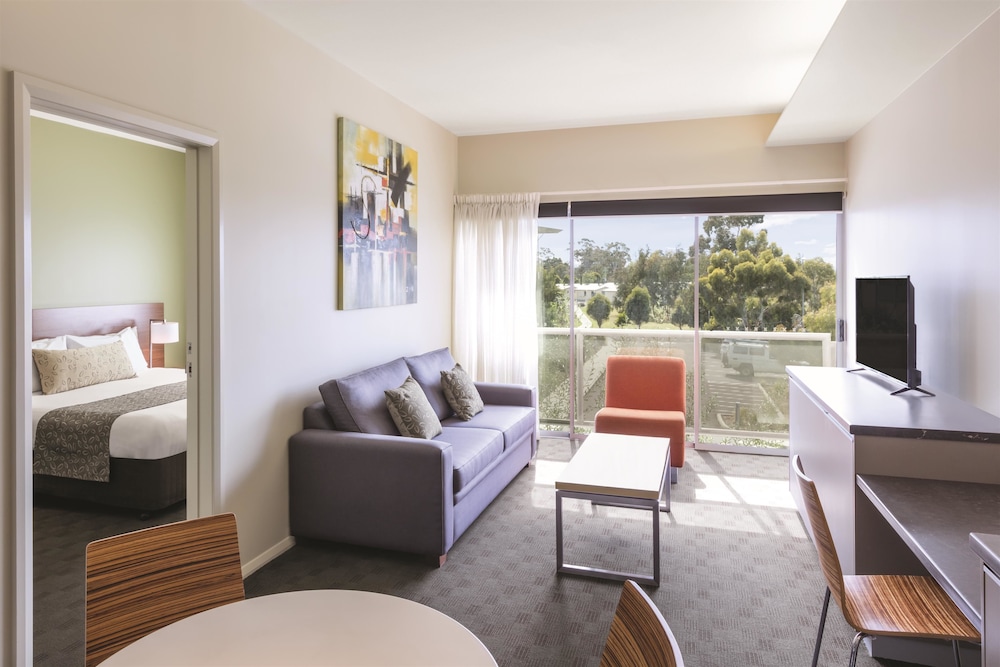 The Mantra Hobart Airport Hotel 37/67
