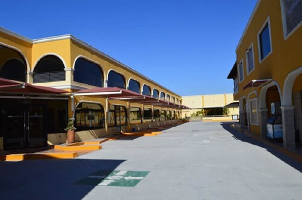 Hotel San Ignacio Inn 38/40