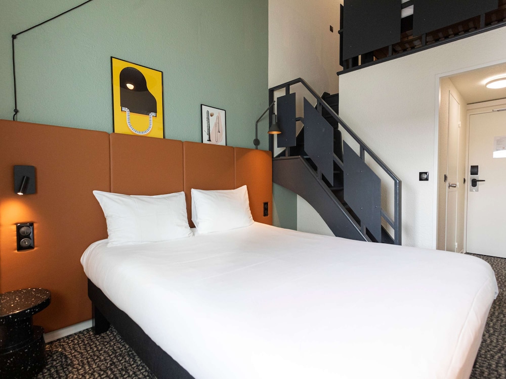 Ibis Granville Port De Plaisance 12/63