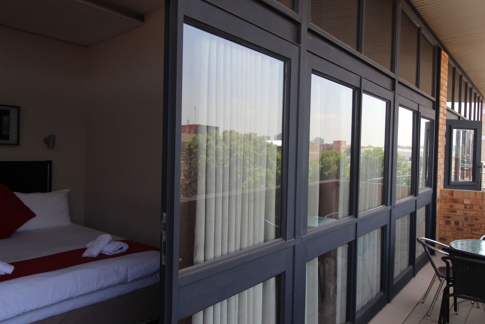 Alcazaba Lodges 13/50