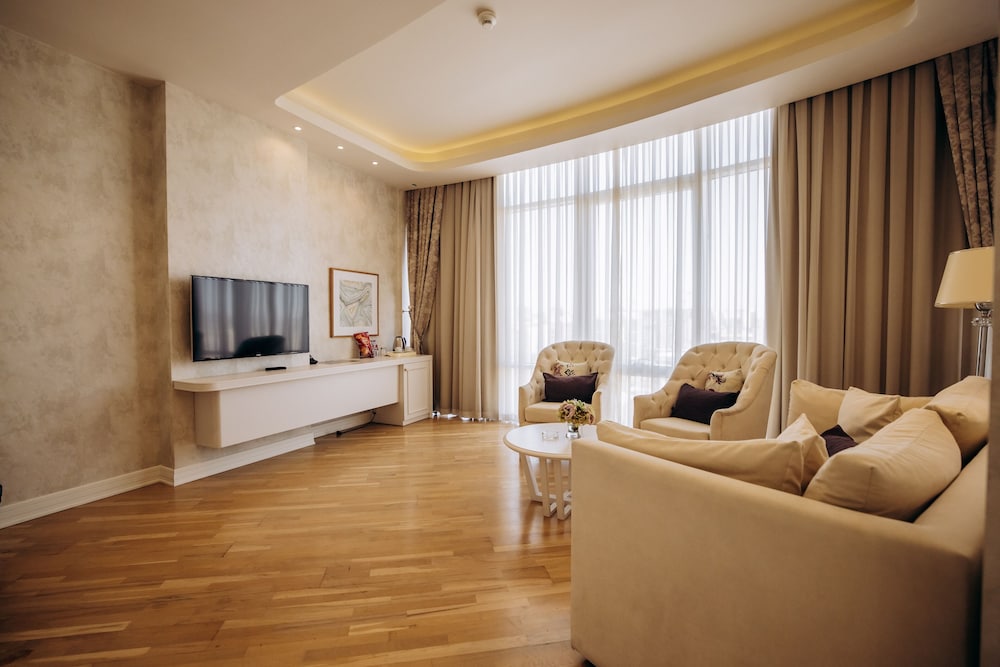 Sahil Hotel Baku 50/68