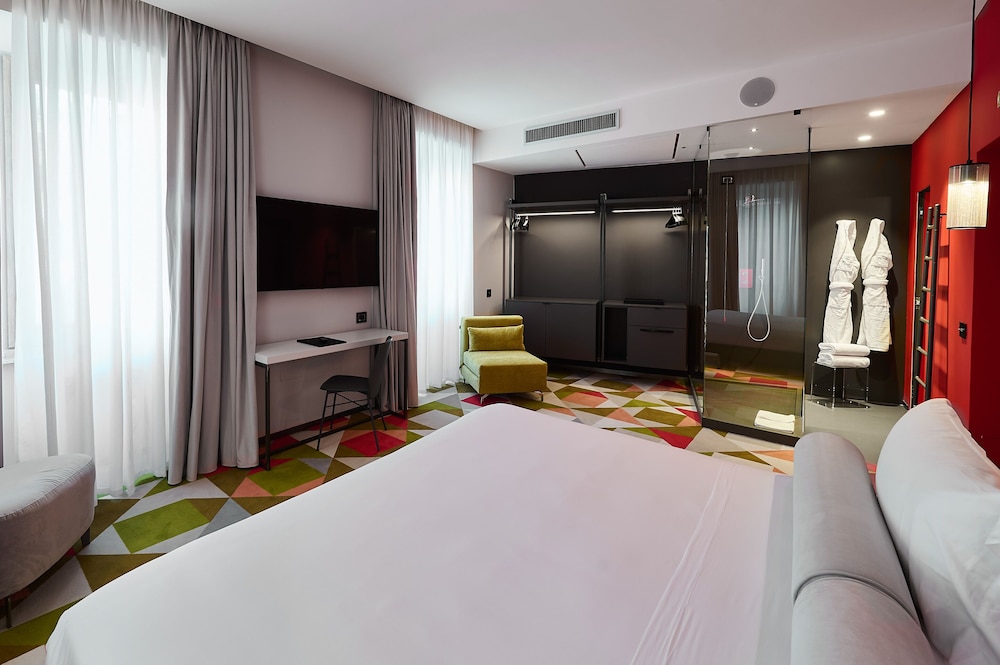 MyTALE Creative Academy Hotel 11/50