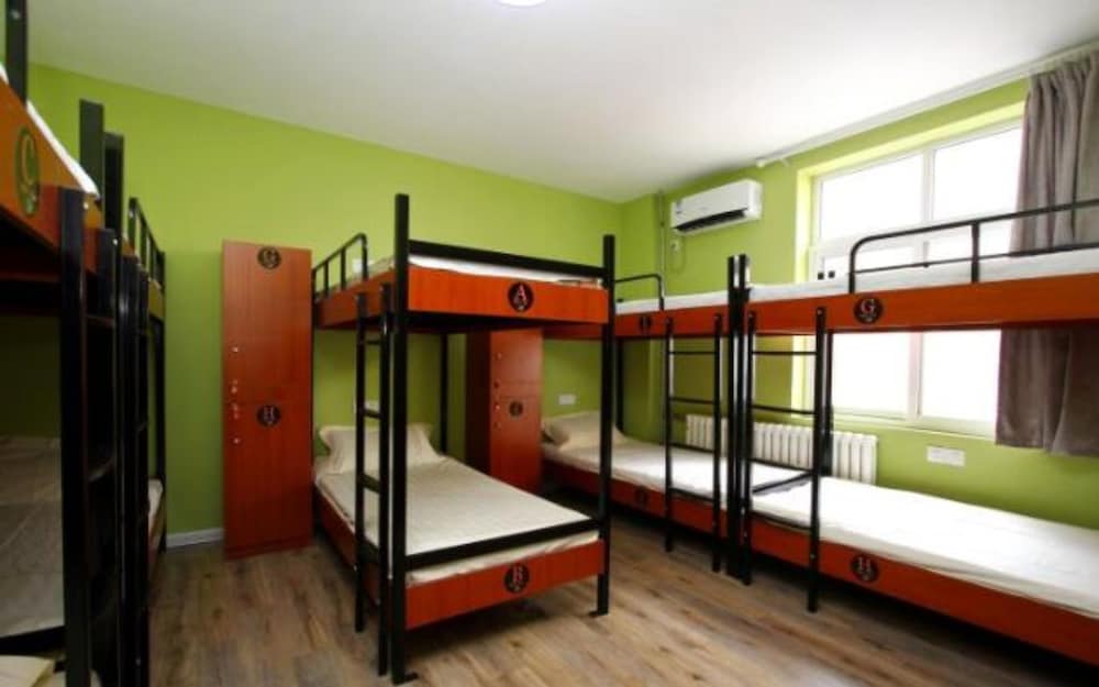Meet Int'l Youth Hostel Zhejiang Rd 10/18