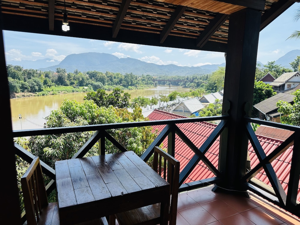 Villa Kingkham Riverside 66/69