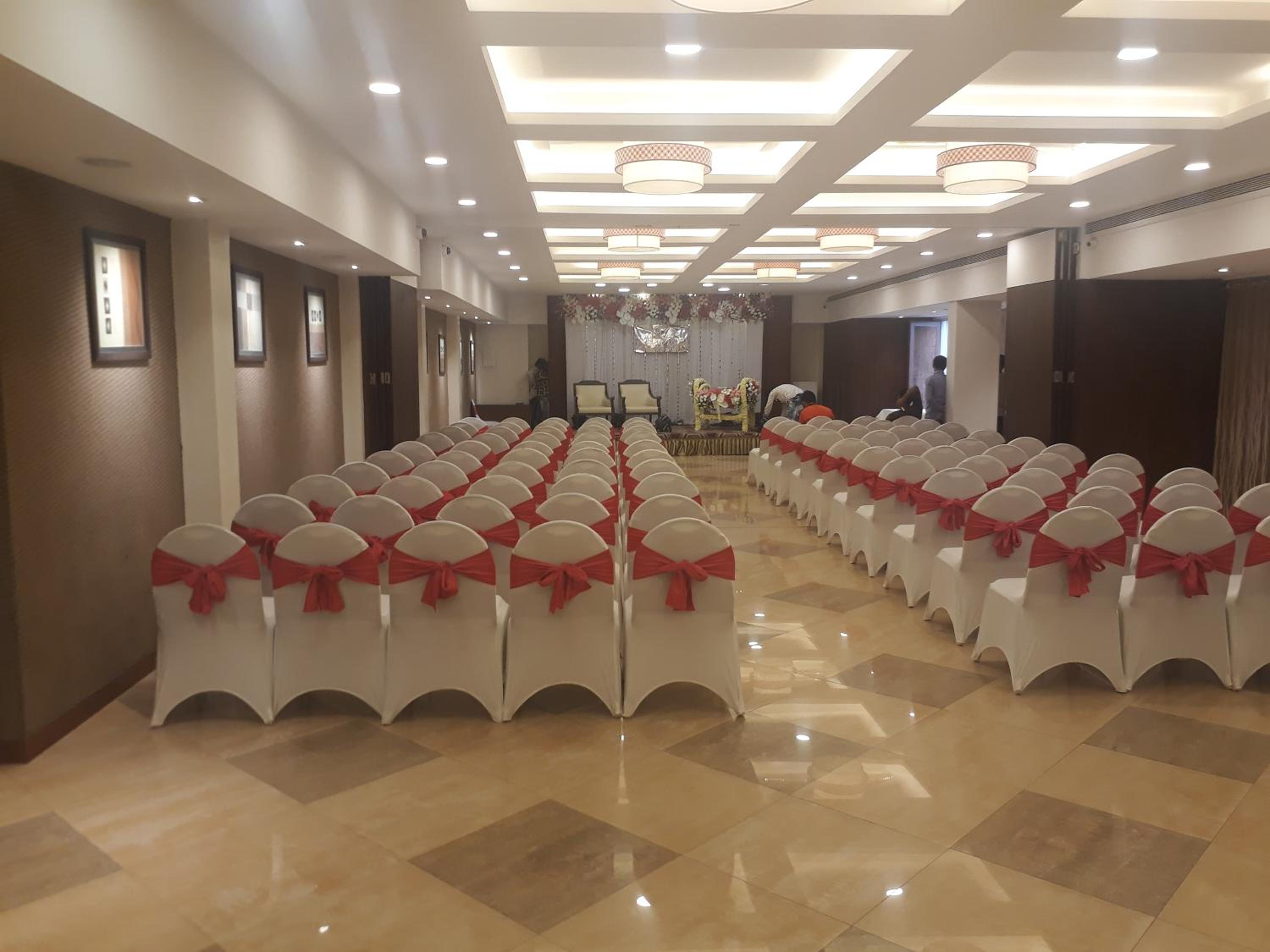 Hotel Utsav Deluxe 21/23