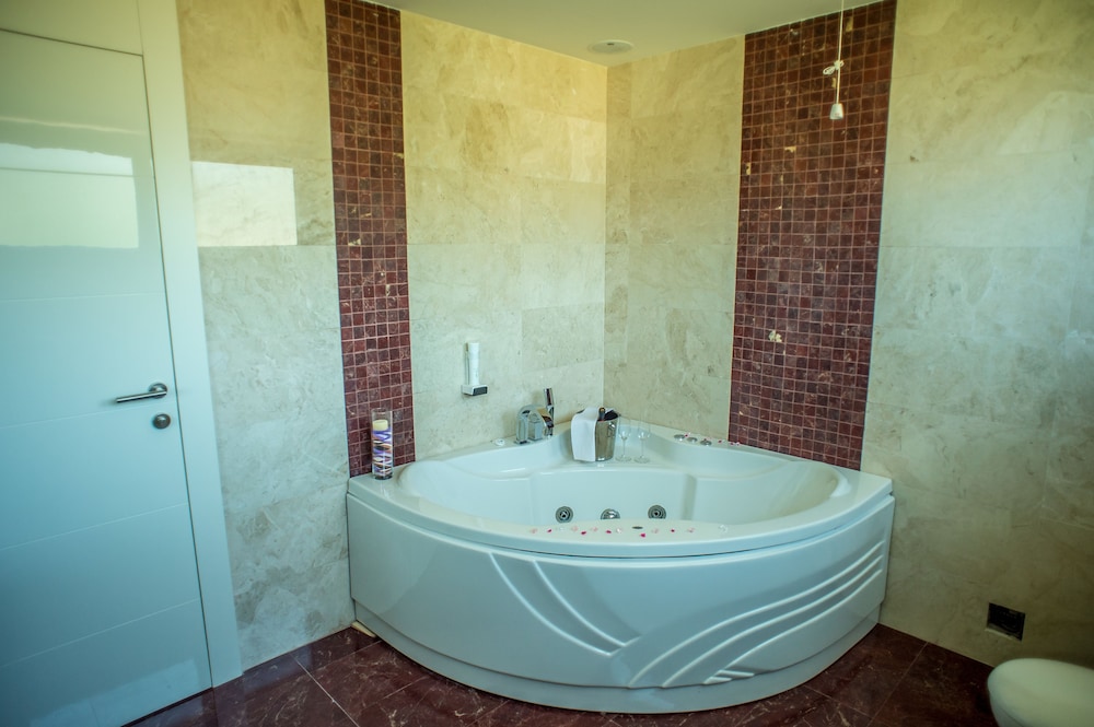 Hotel Hedonic 45/50