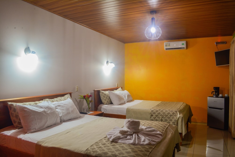 Hotel Miradas Arenal 9/96