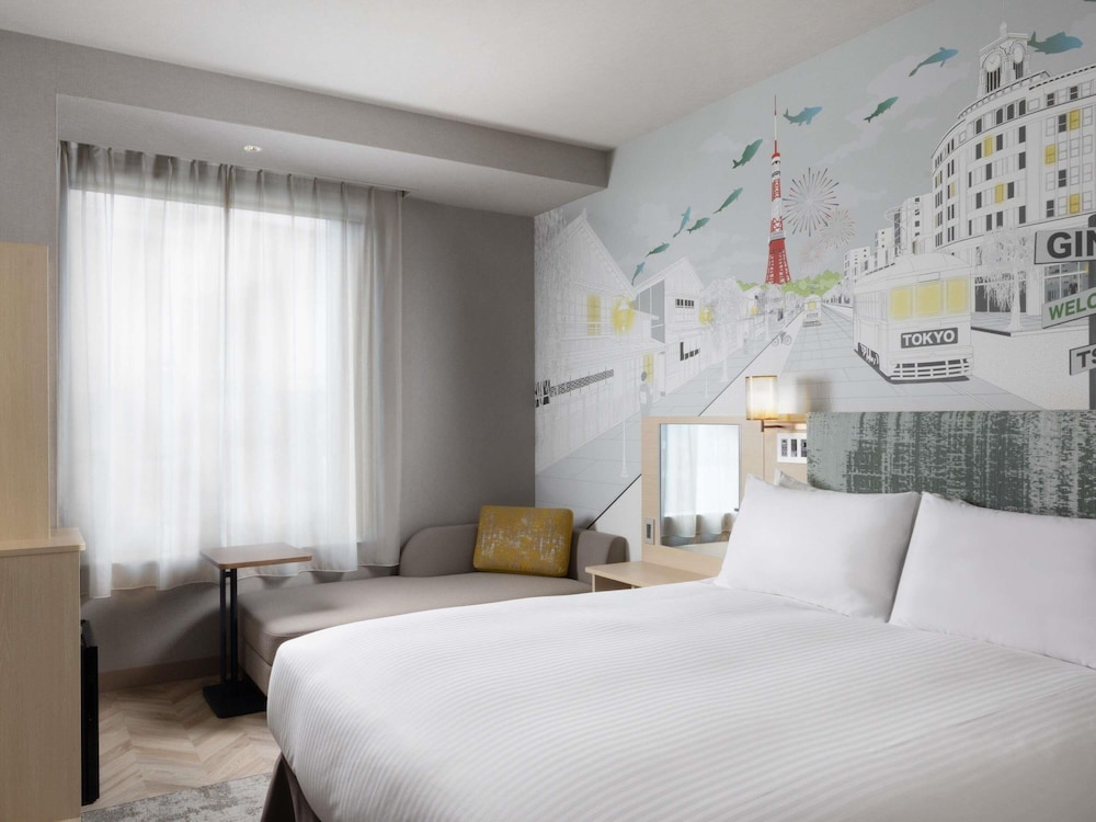 SUPERIOR, QUEEN BED