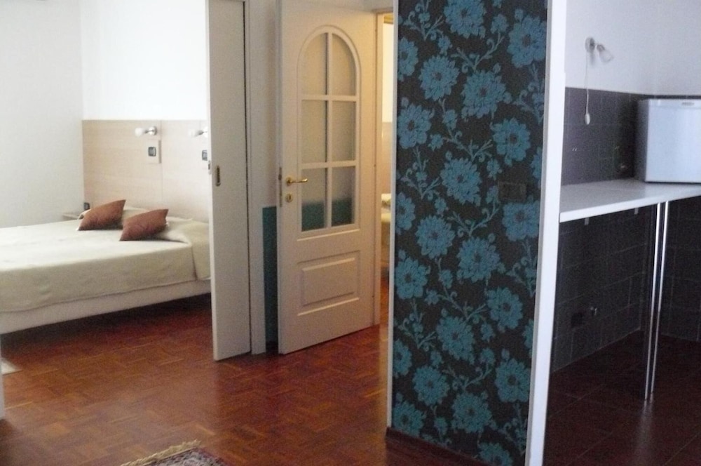 Hotel Vittoriano 23/40