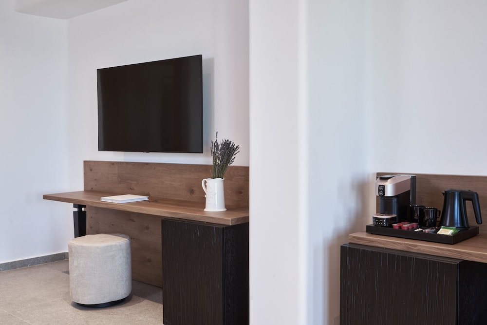 SantAnna Luxury Suites 23/37