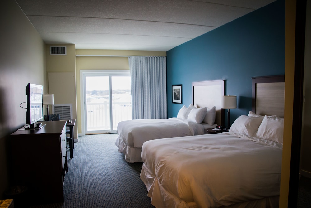 The Inn At Harbor Shores 10/48