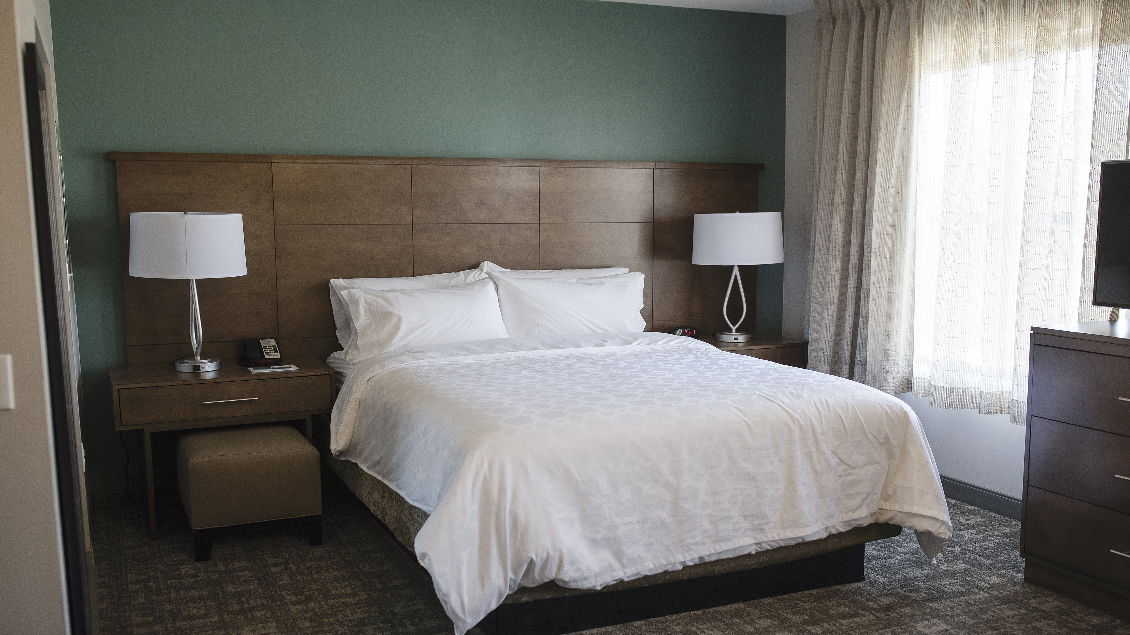 Staybridge Suites Auburn Hills 15/43