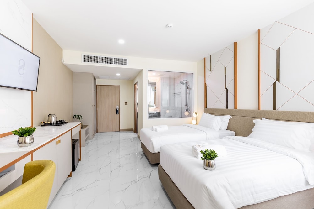 The 8 Hotel Udonthani 8/28