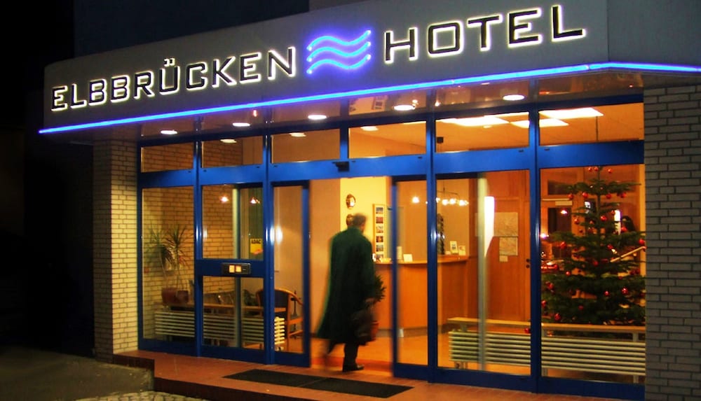 Elbbrucken Hotel 2/50