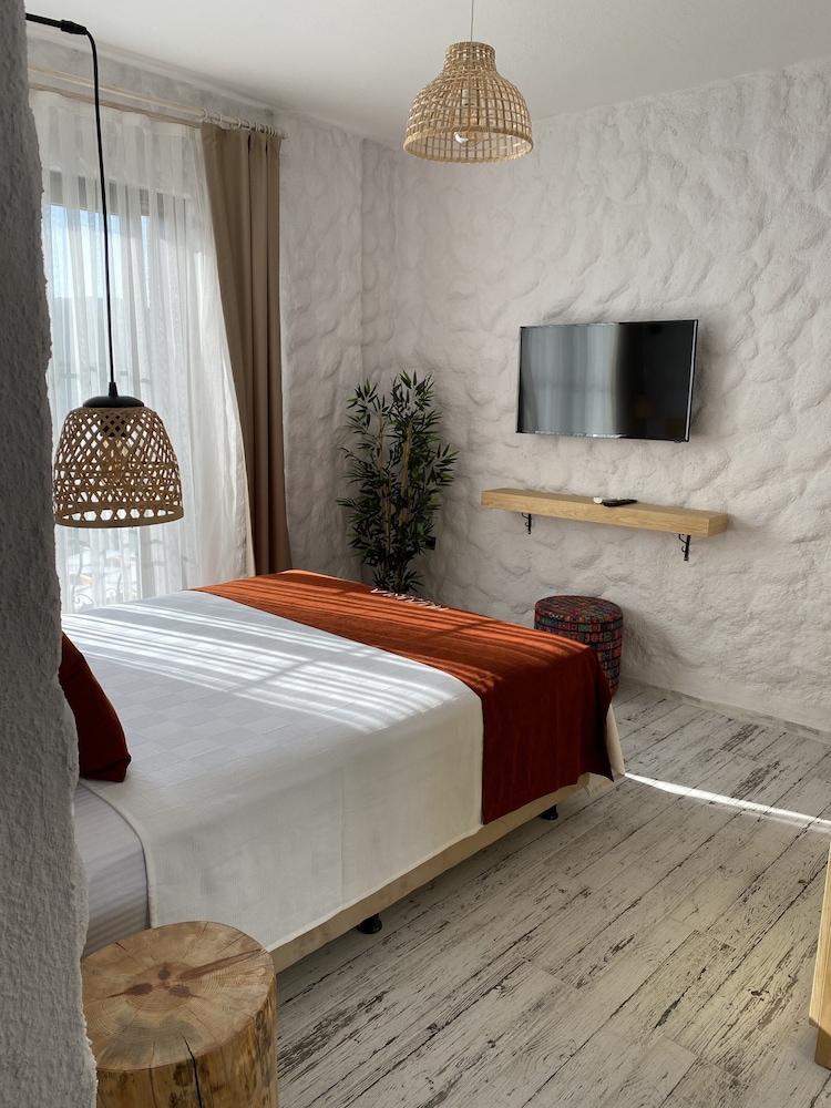 Huzurla Otel 20/50