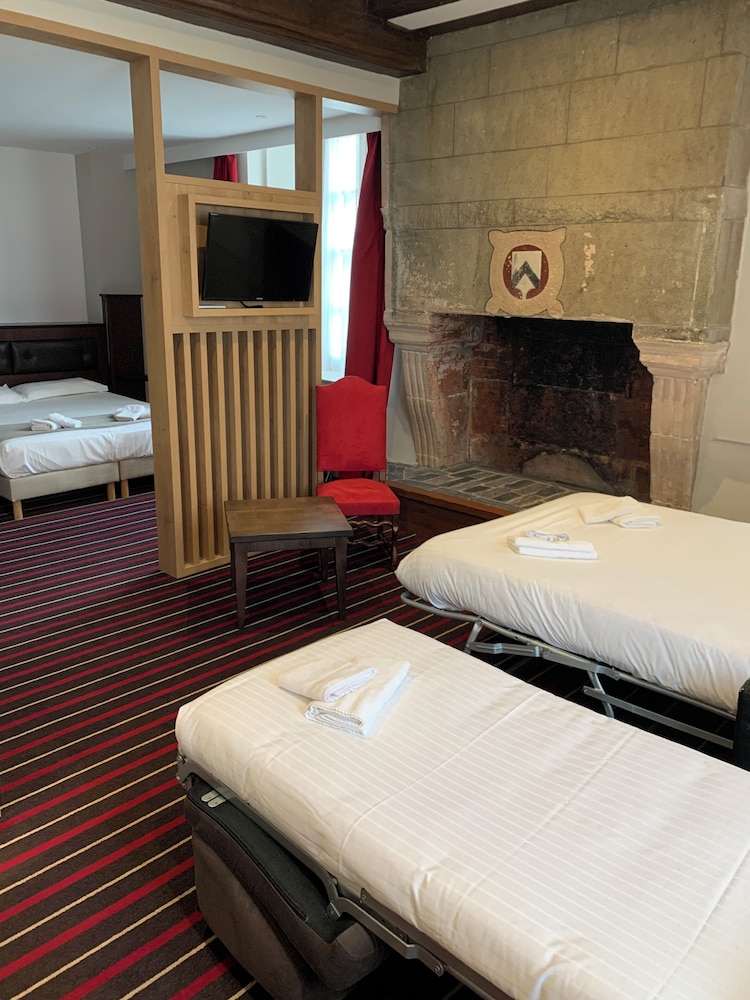 Hotel De L Univers 21/69