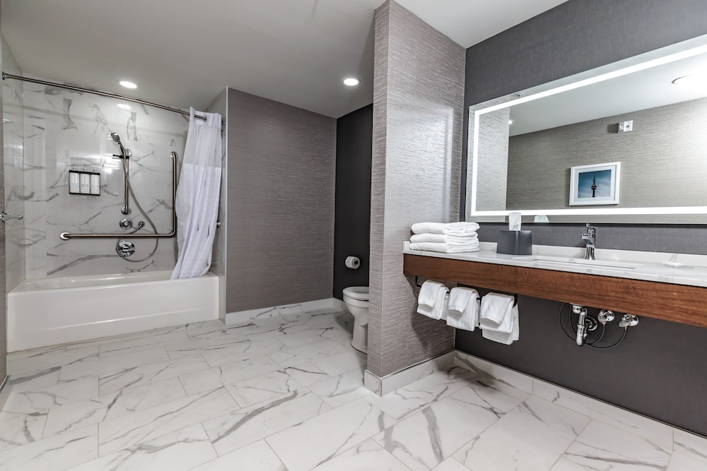 Hyatt Place Toronto Brampton 45/50