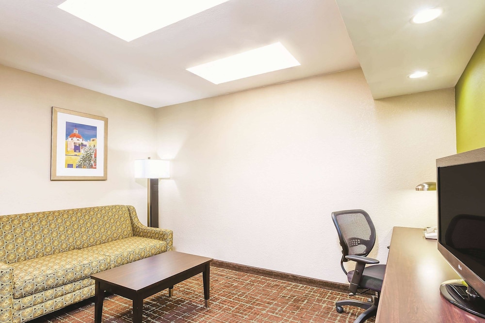 Comfort Inn San Diego Old Town 27/40