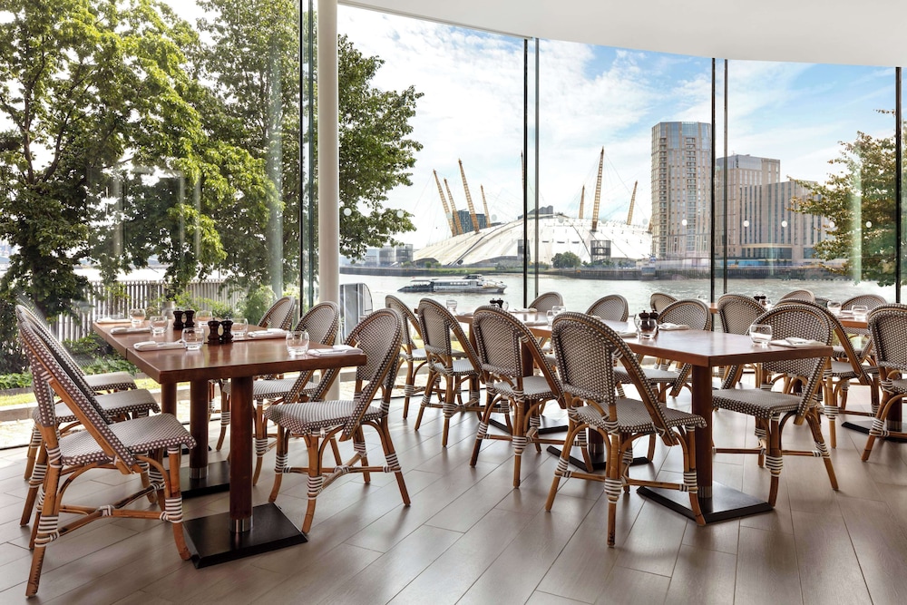 Radisson Blu Hotel, London Canary Wharf East 58/74