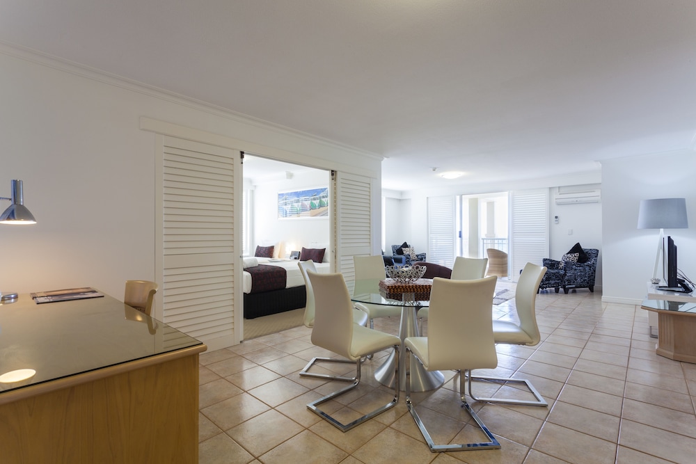 La Grande Apartments Broadbeach 37/48