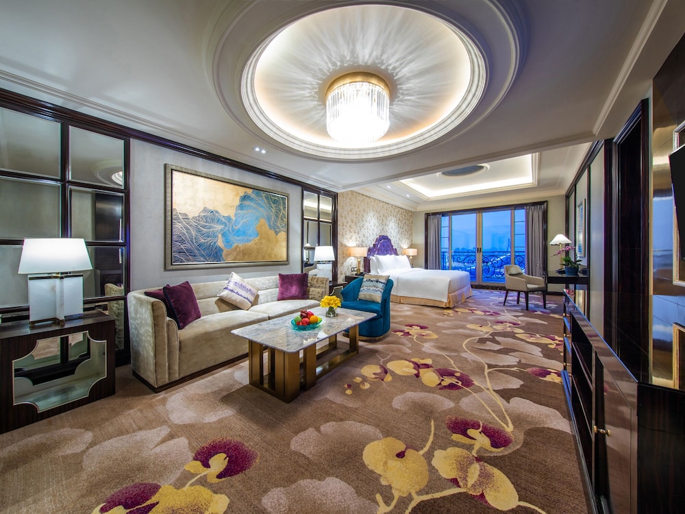 Chateau Star River Guangzhou Hotel 49/74