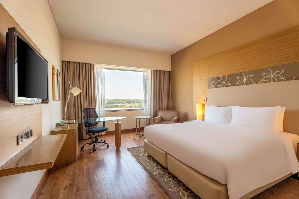 Radisson Gurugram Udyog Vihar 12/48