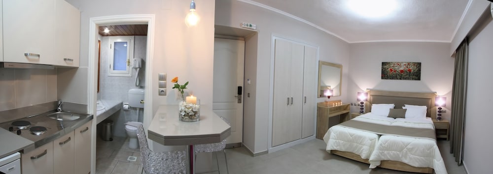 Chios Xenia Apartments 50/50