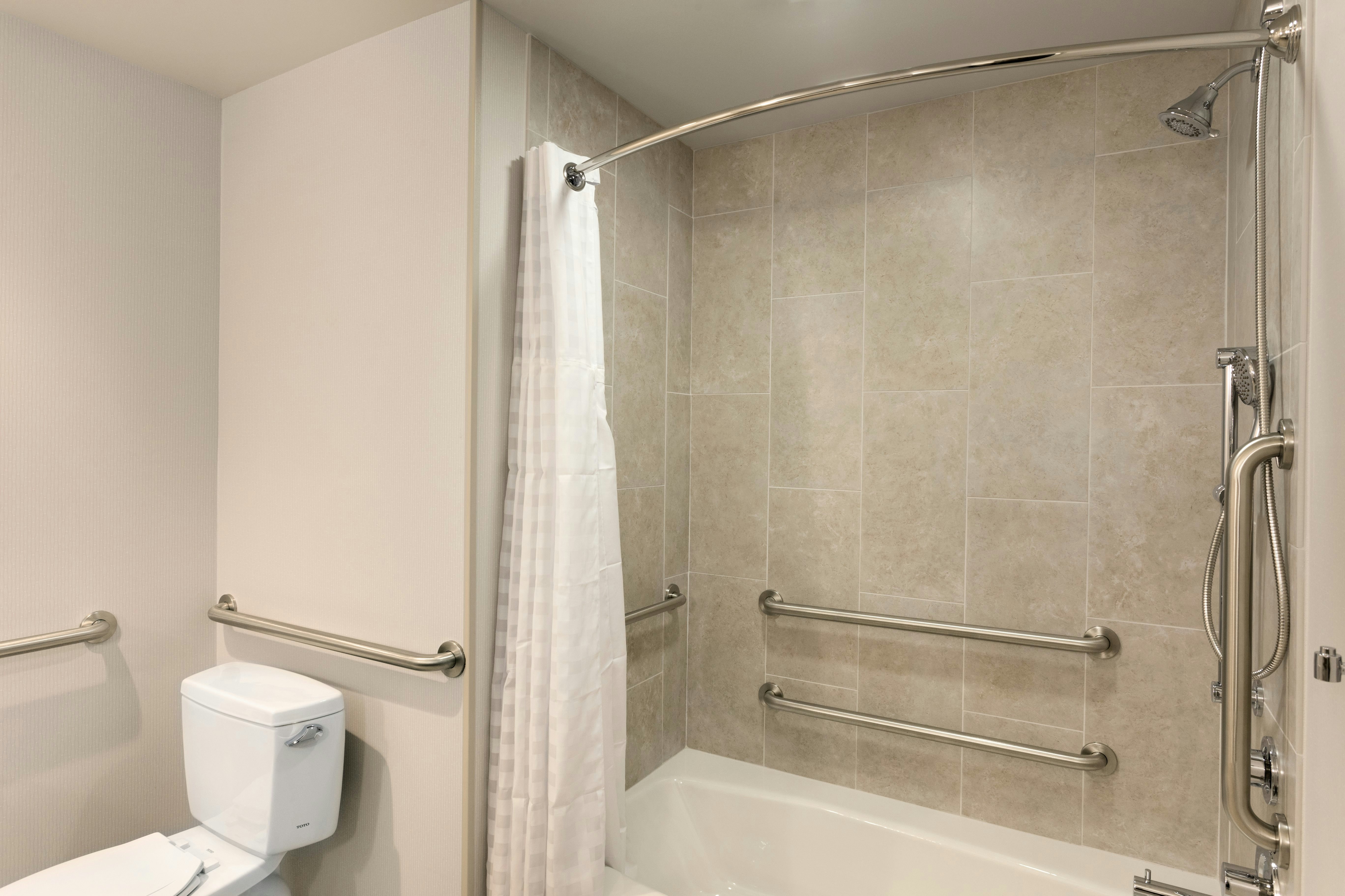 Embassy Suites by Hilton Kansas City Olathe 54/54
