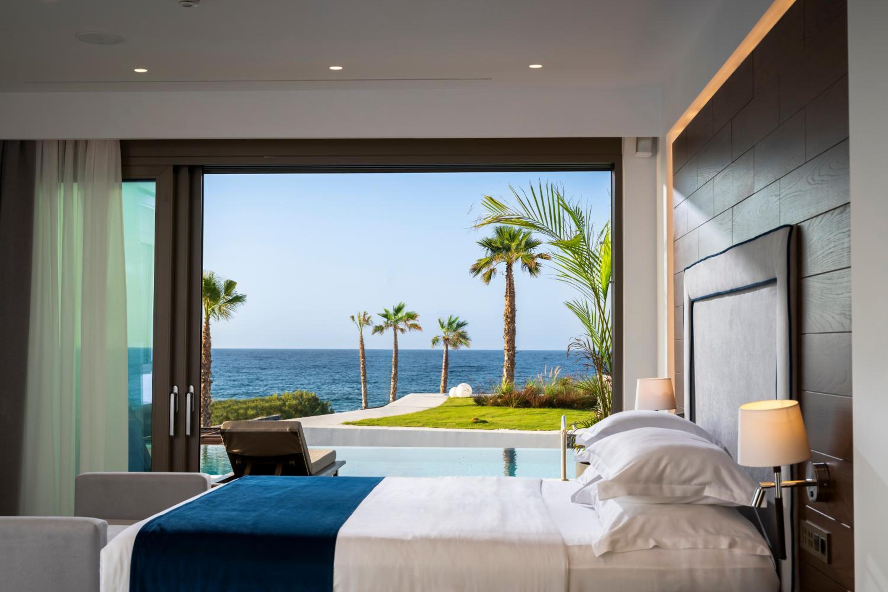 Interior, Wellness, Suite, Sea View, Outdoor Jetted Tub, Sauna