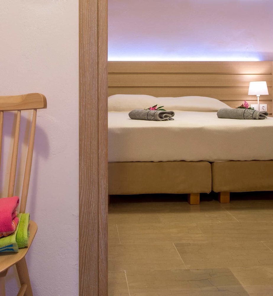 克劳泽里海滩公寓酒店(Krouzeri Beach Apartments) 图片5