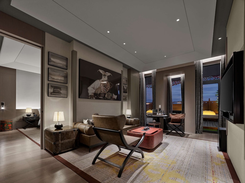 Hilton Shigatse 28/54