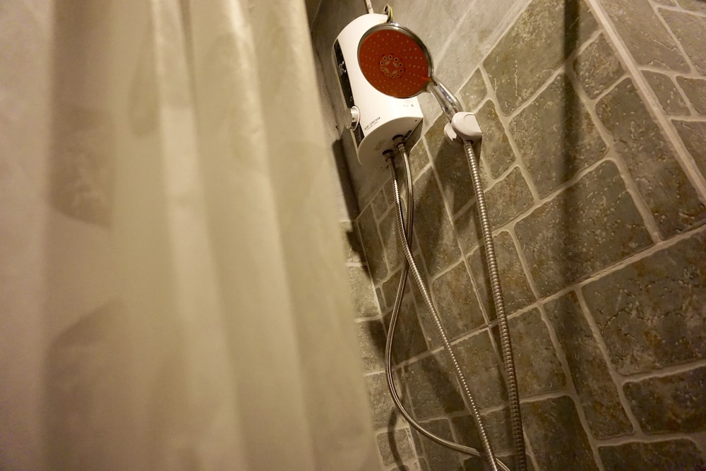 Lom La Lanta Hotel 39/40