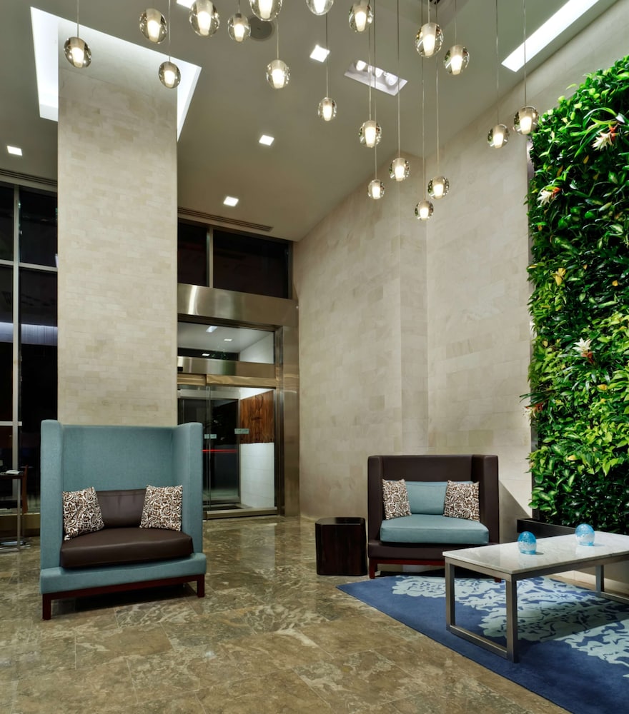 Distrikt Hotel New York City Tapestry Collection by Hilton 20/31