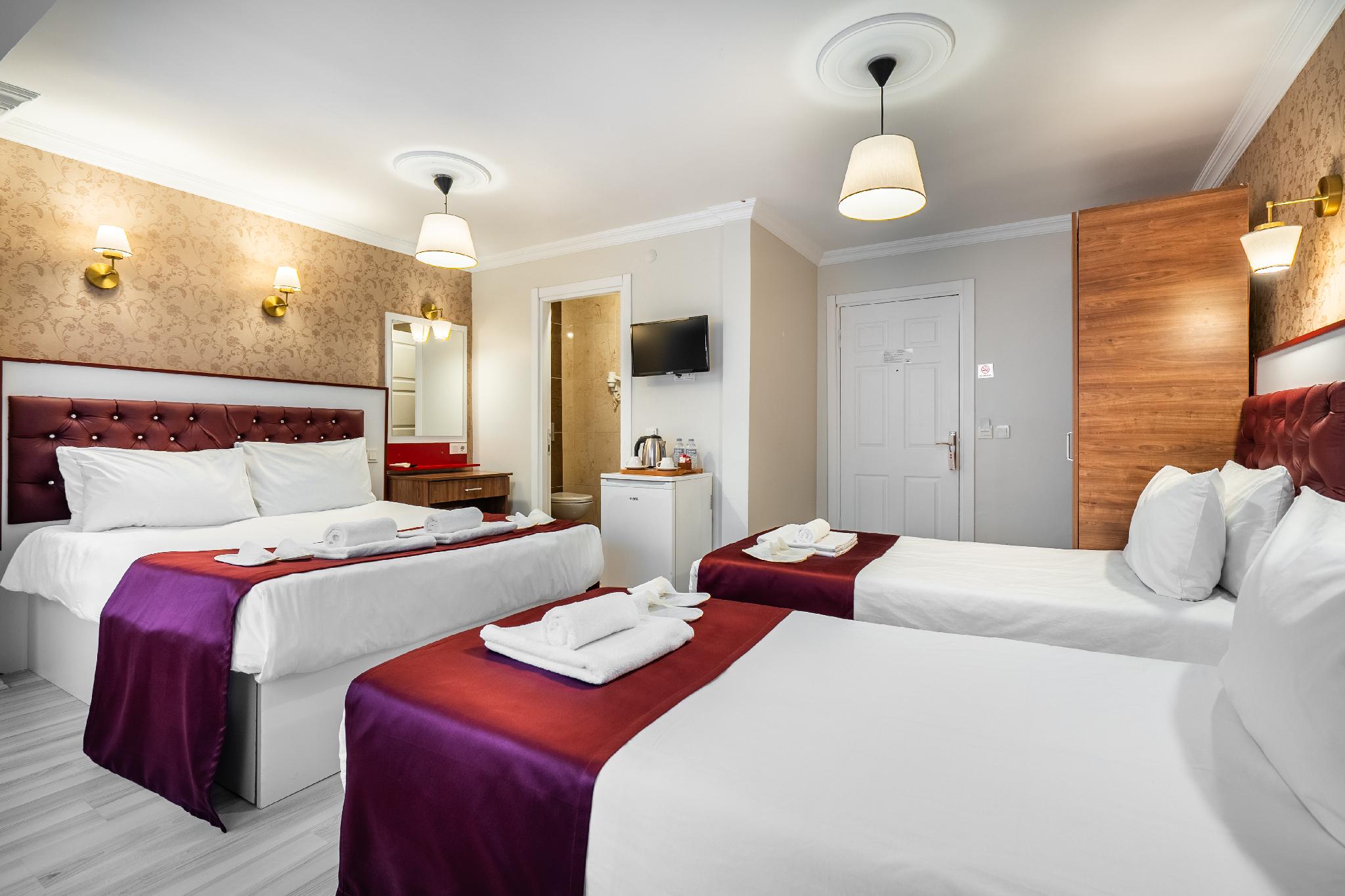 Family, Double and Twin Beds
