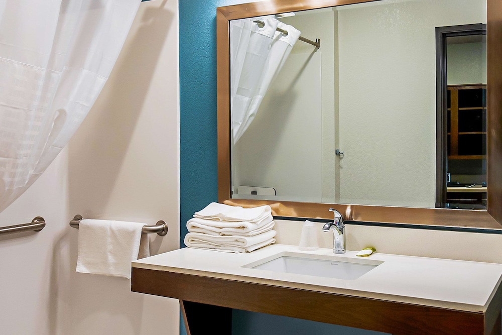 WoodSpring Suites Reno Sparks 35/38