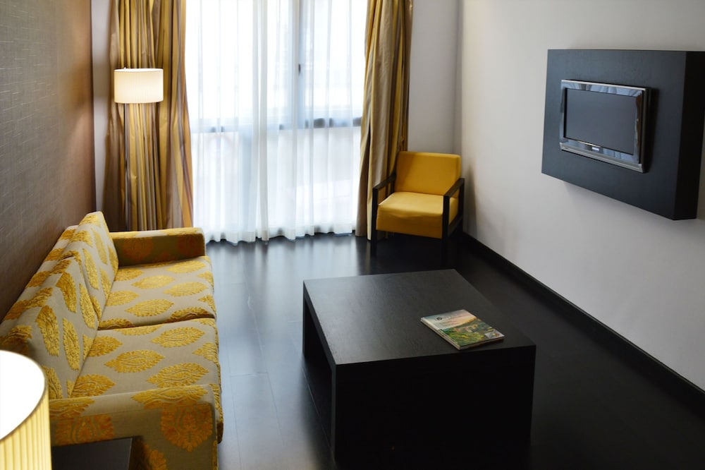Gran Hotel Don Manuel 38/56