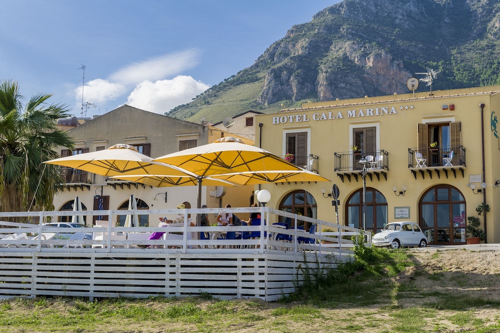HOTEL CALA MARINA 10/72