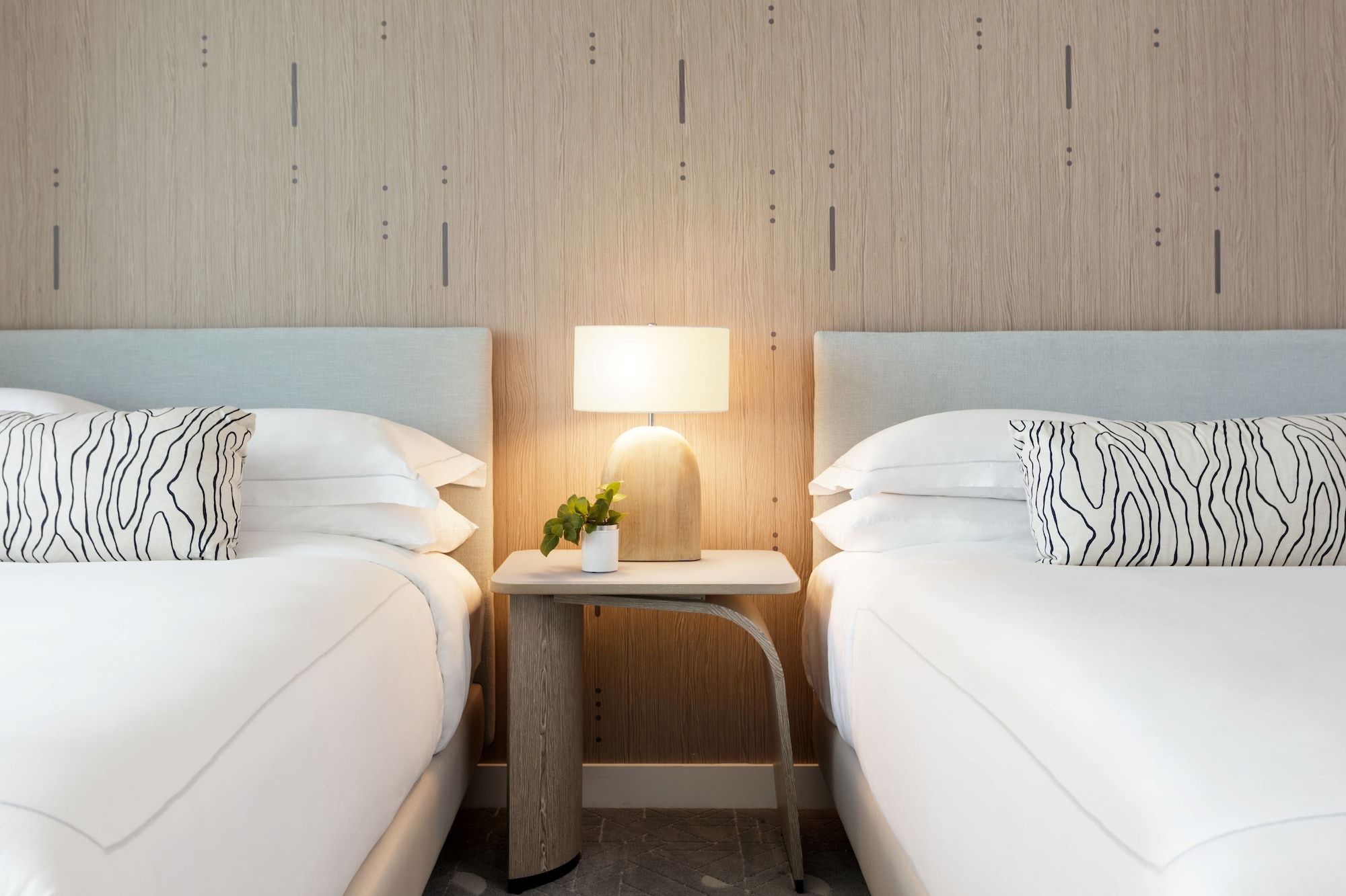 room, 2 double beds, city view