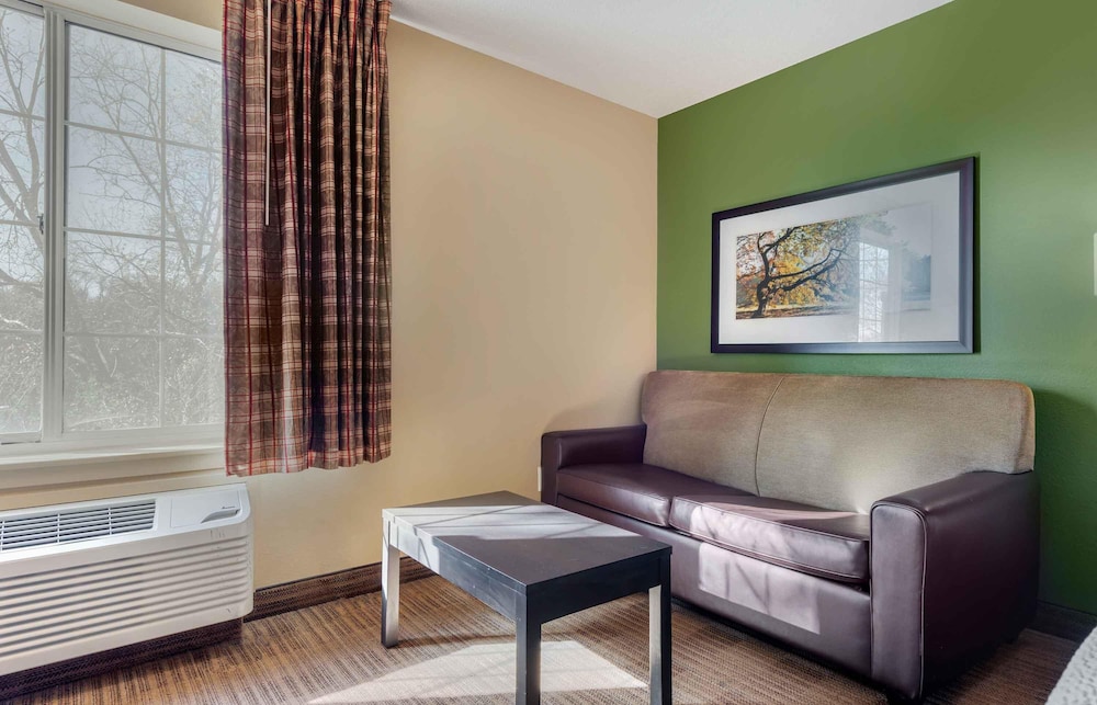 Extended Stay America-Minneapolis-Eden Prairie-Technology Dr 36/53
