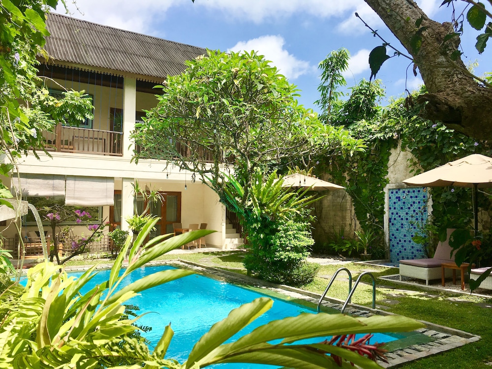 Villa Puriartha 52/53