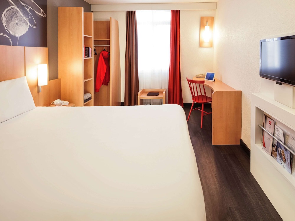 ibis Paris Gare de Lyon Ledru Rollin 12eme 7/74