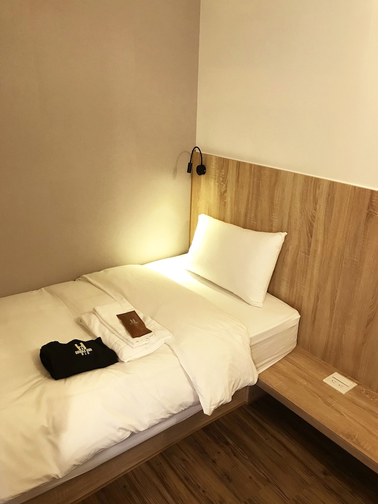 Single Inn 12/50