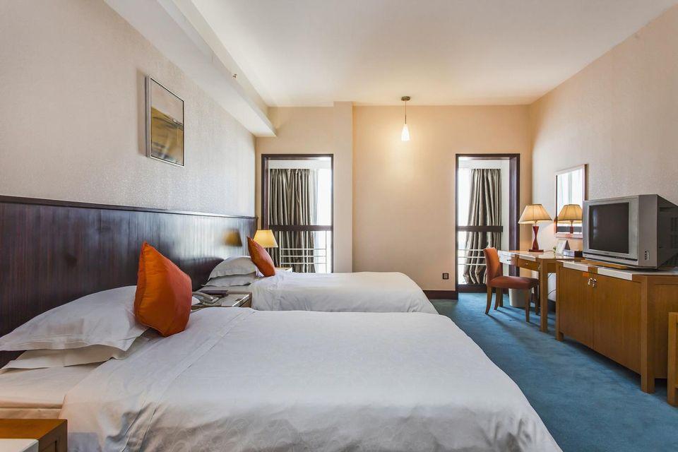 Superior, Twin Beds