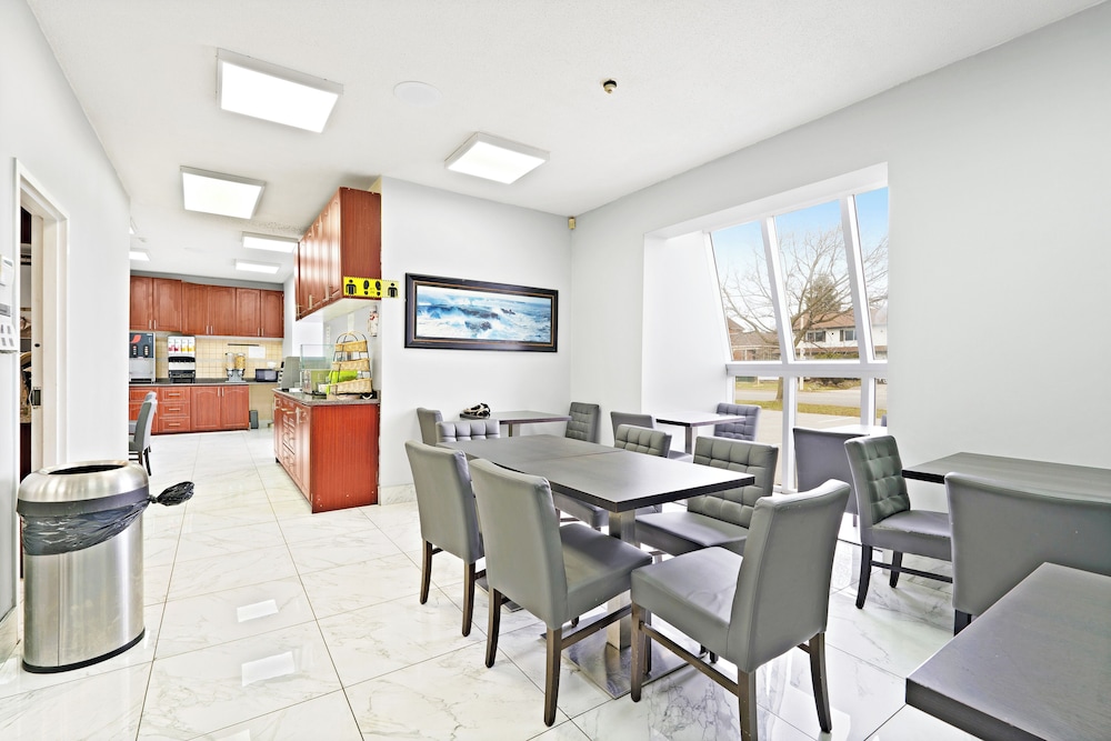Niagara Lodge Suites 53/68