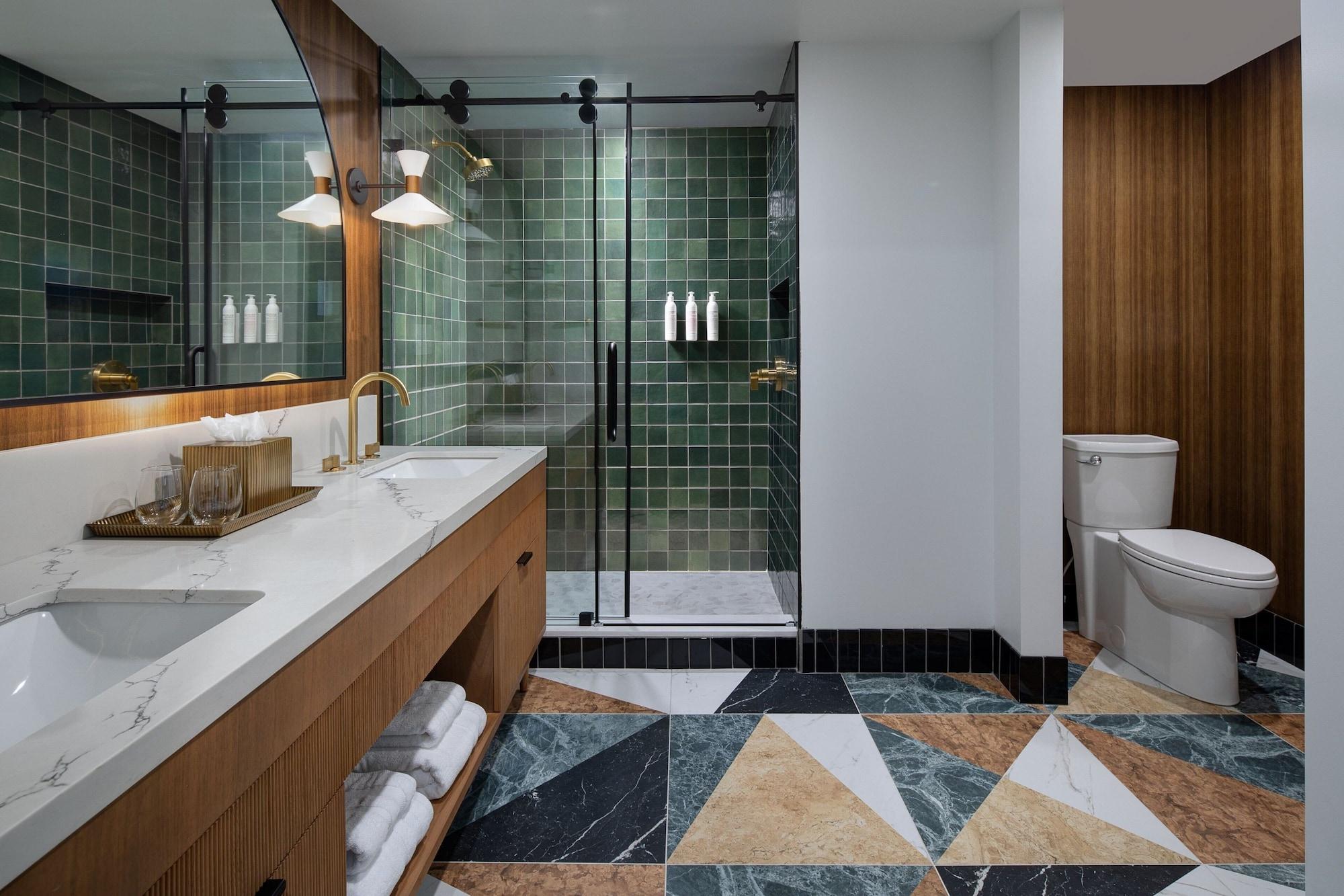 Classic, Multiple Beds, Accessible، Le Meridien Salt Lake City Downtown 3/9