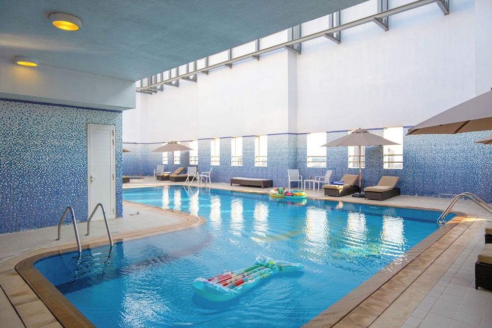 swimming pool spa