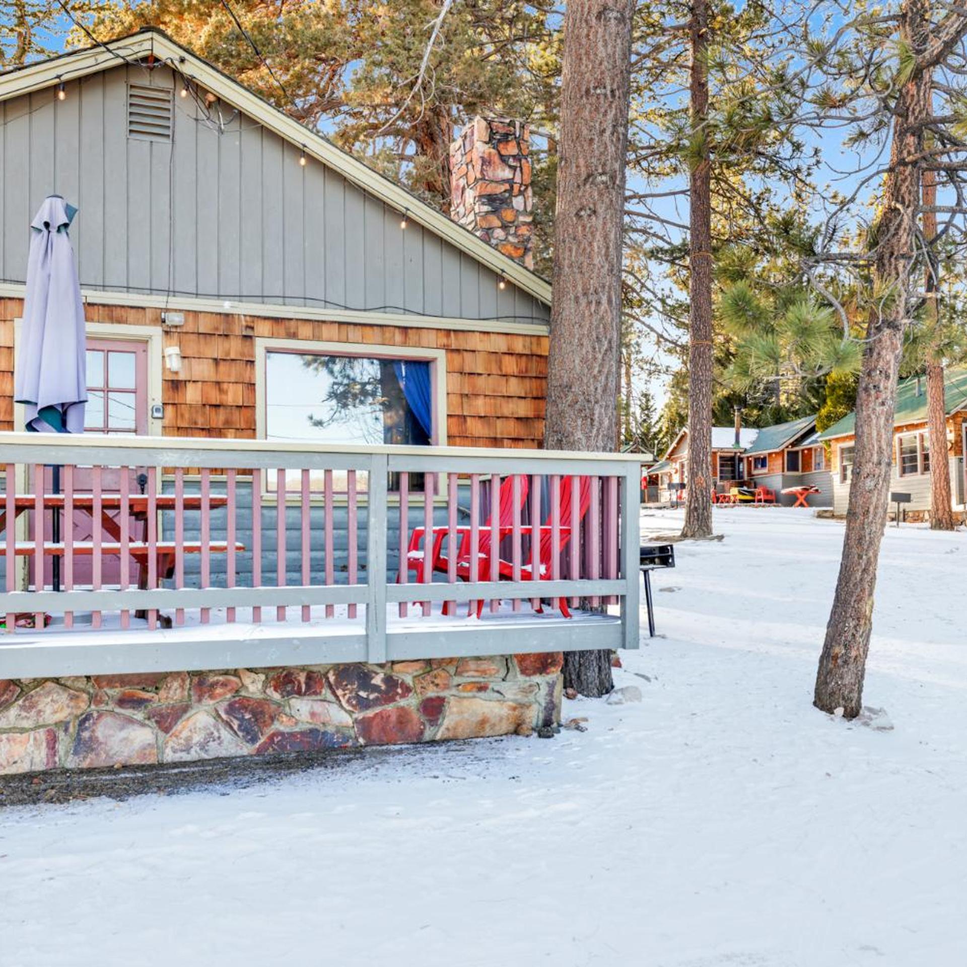 Lakeside Family Cabin by Big Bear Vacations 1/30
