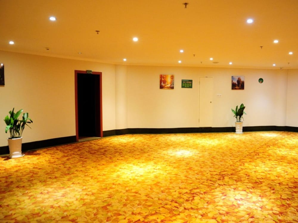 Greentree Inn Yancheng Dongtai Jianggang Yingbin Road Gangcheng Avenue Hotel 7/28