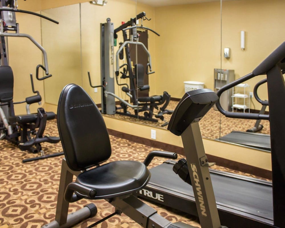 Comfort Inn & Suites Trussville I-59 Exit 141 26/45